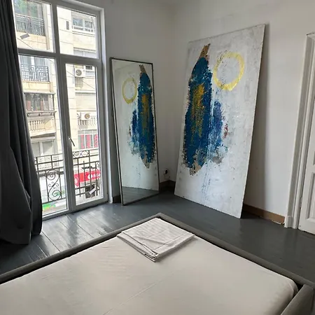 Apartment 20 Gallery *
